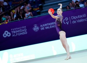 aa q neumann julia aut ph simone ferraro sfa09140 copia